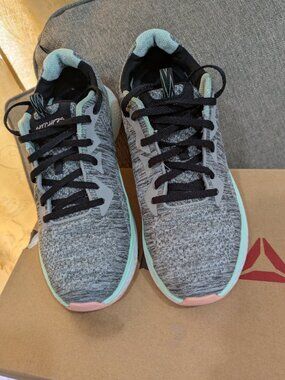 SKECHERS WOMEN'S SOLAR FUSE Size: 8 BRISK ESCAPE 13328 Lightweight Memory.